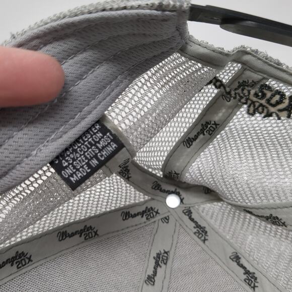 Wrangler 20X Snapback Mesh Back Trucker Hat Gray One Size Embroidered - Picture 9 of 9